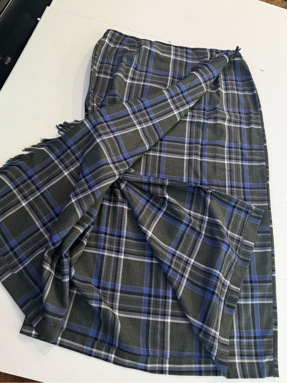 Requirements Grey & Blue Plaid Tartan Wrap Skirt w/ Fringe- size 14 - Picture 9 of 14